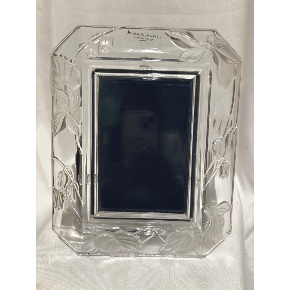 Home Beautiful Japan Crystal Frosted Glass Lily of‎ the Valley Picture Frame 5X7